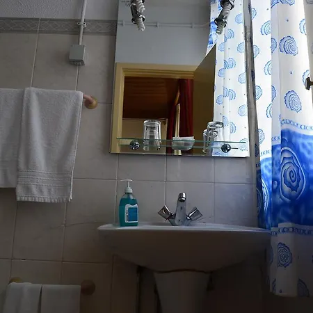 Casa de hóspedes Residencial Antunes Coimbra