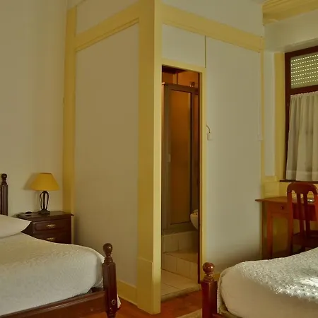 Casa de hóspedes Residencial Antunes 3*